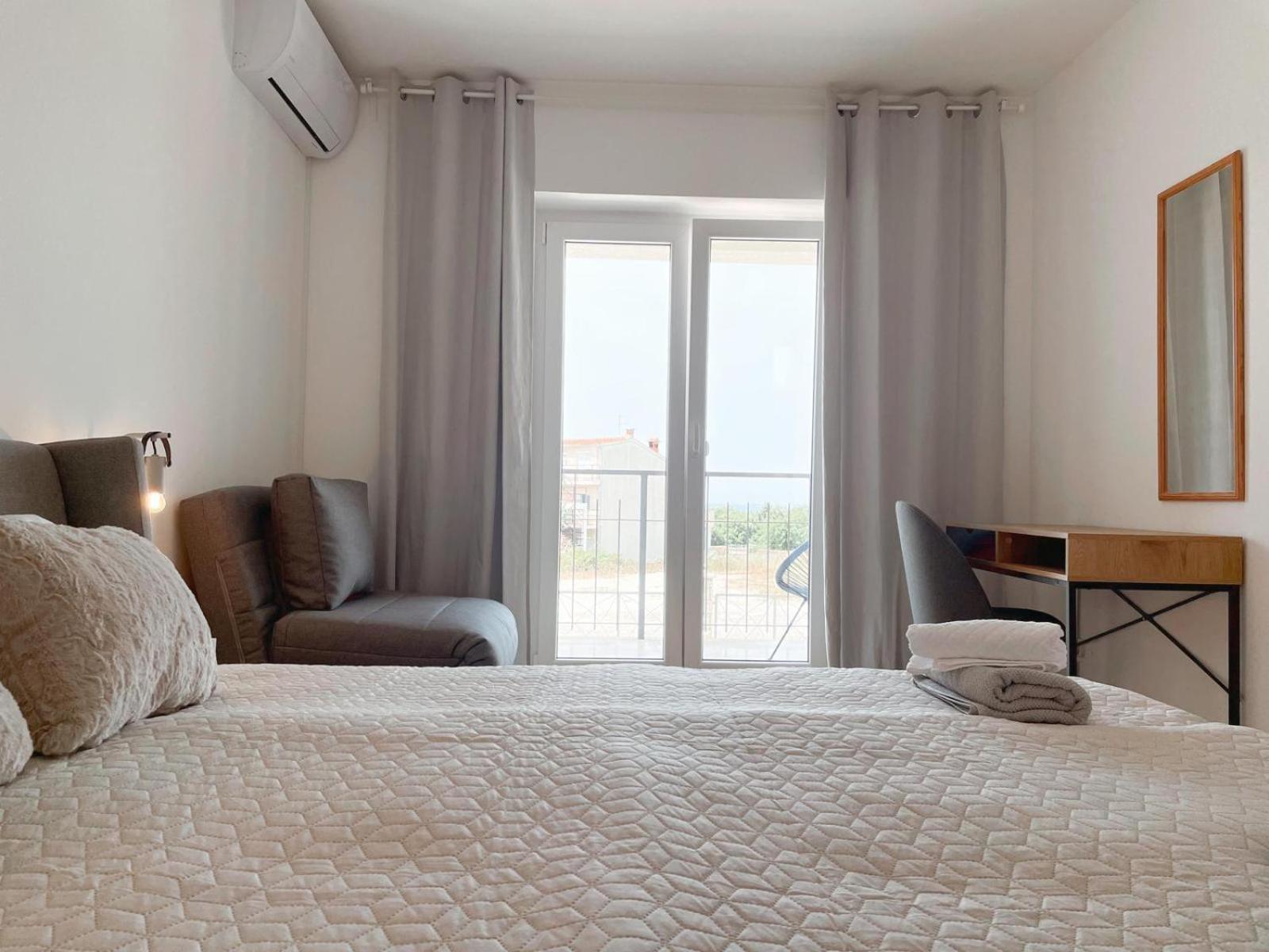 Caramel Comforts With Sea View In Stinjan Only 300 Meters From The Apartment *