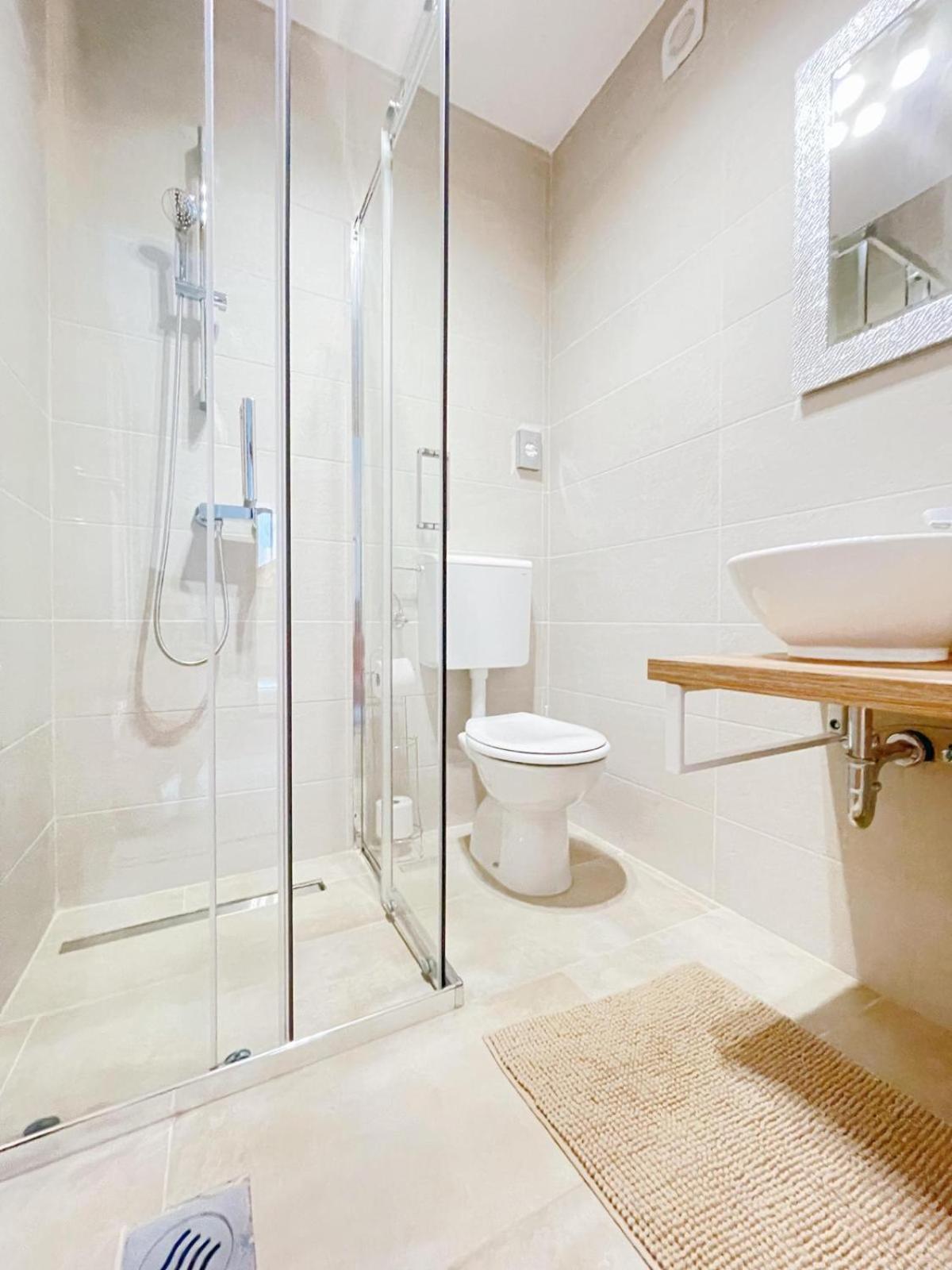 Caramel Comforts With Sea View In Stinjan Only 300 M From The Beach, Free Parking Apartment *